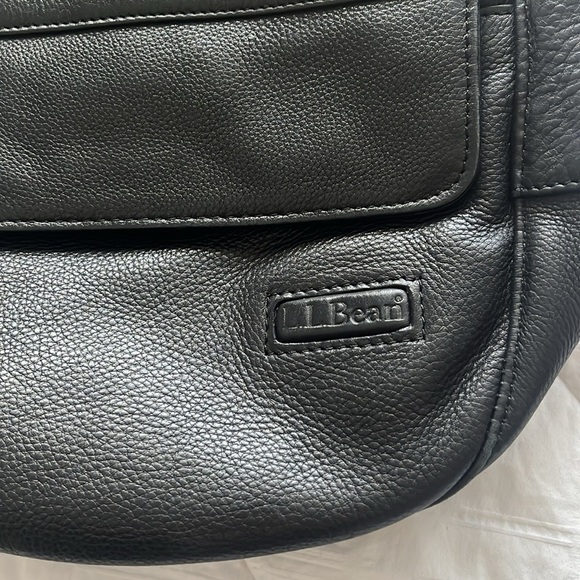 Black Leather Sling Bag - Picture 2 of 16